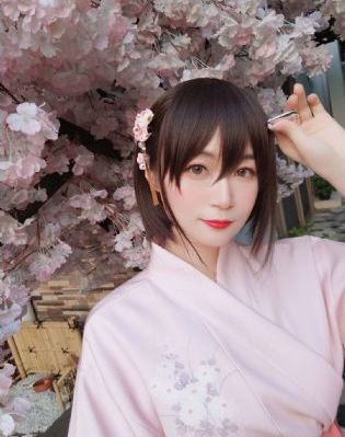 韩素希《以吾之名》