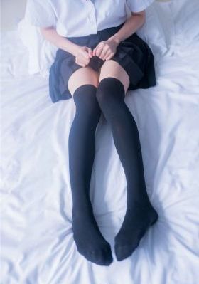 巨胸教师 冲田杏梨 在线