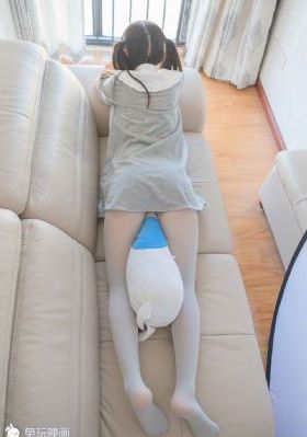 凌晨三点半看高清电视