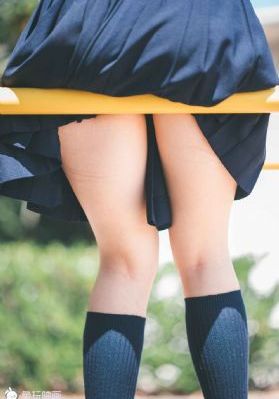 鬼剧院之惊青艳女郎