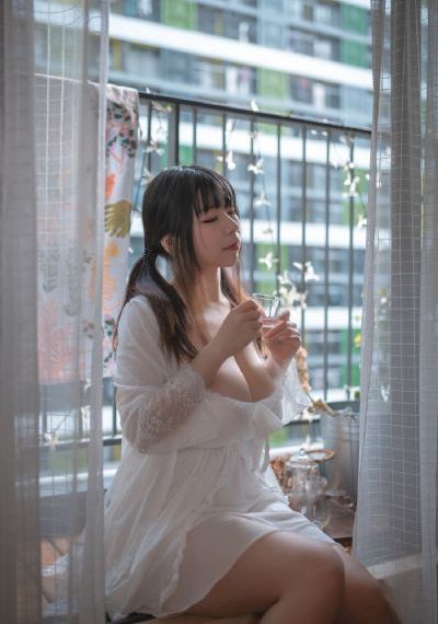 年轻的阿姨韩国
