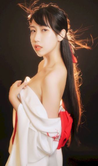 惩罚女仆扒开跪着视频网站
